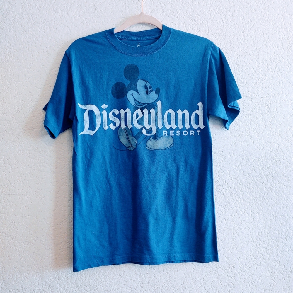 Disneyland Mickey T-shirt Size Small